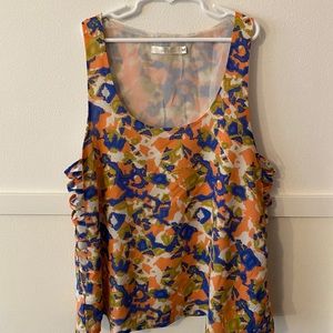 Geometric Side-Detailed Tank Top by Millau